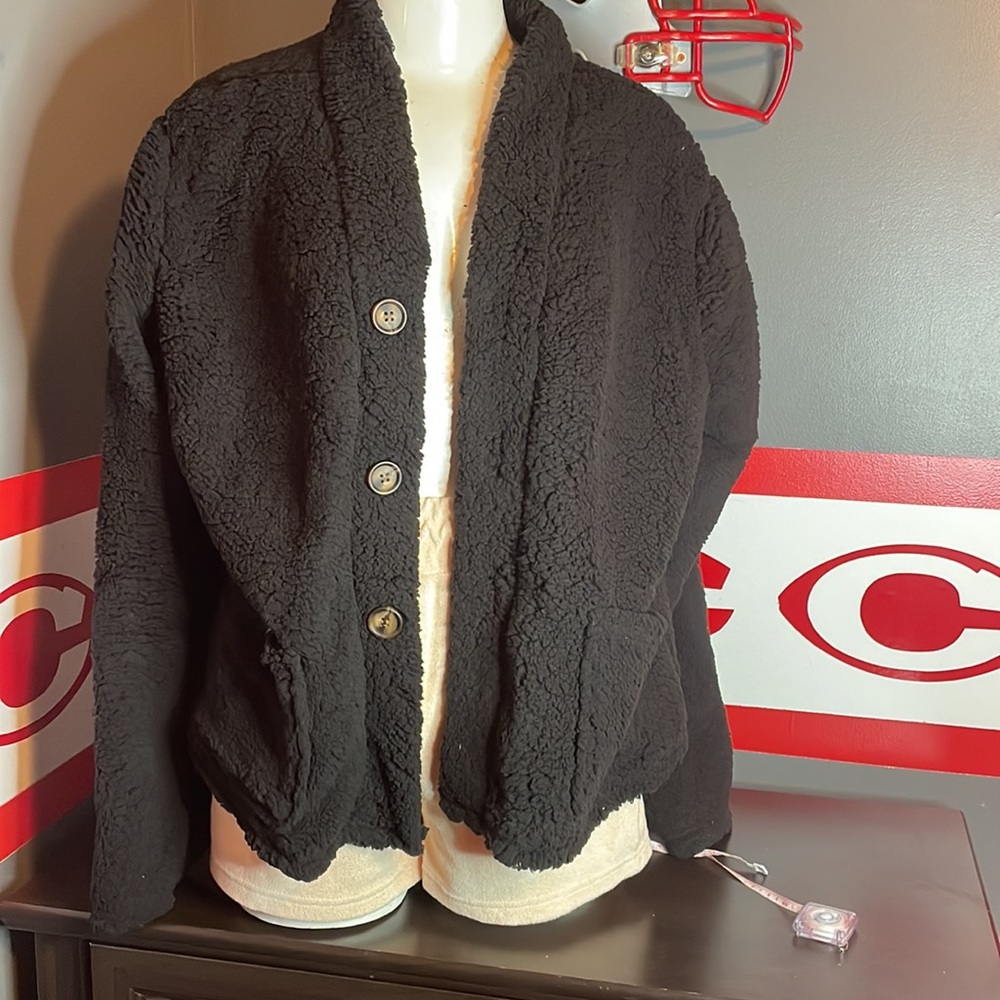 🎉HP🎉 Long Sleeve Fluffy Cardigan!
